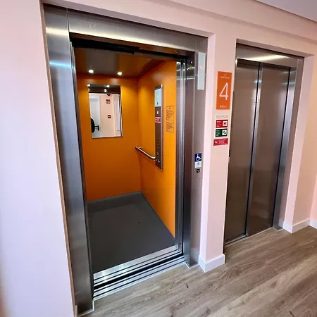 アパート Se Cathedral Roof House