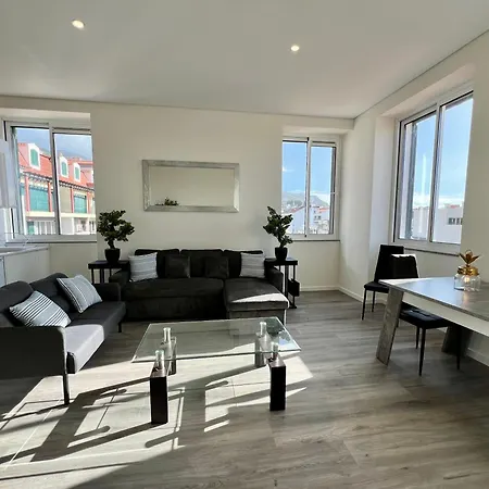 Se Cathedral Roof House