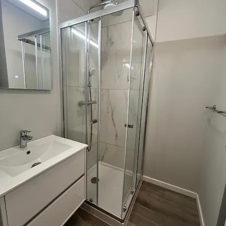 Se Cathedral Roof House アパート フンシャル