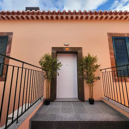 Se Cathedral Roof House 아파트 *